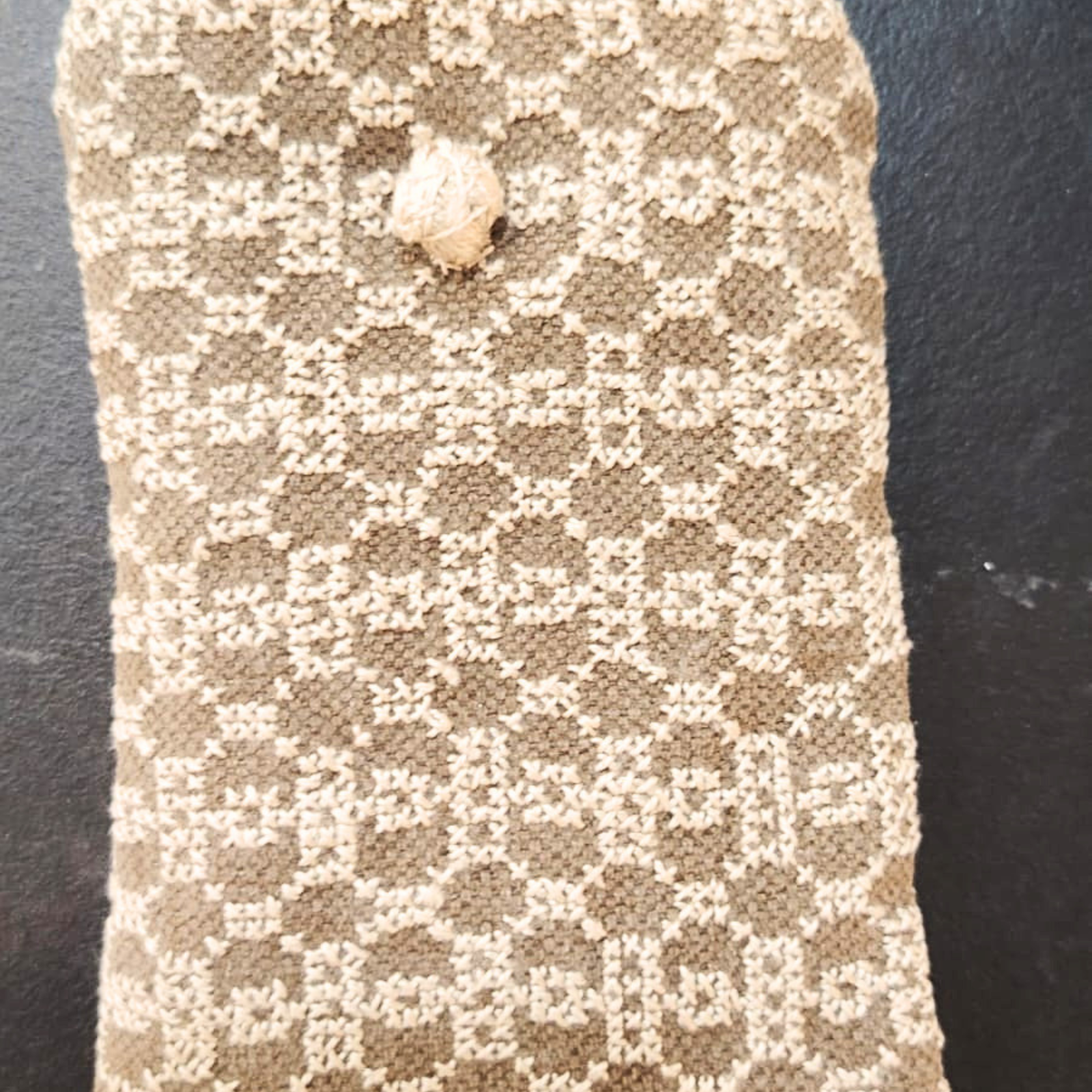 COTTON & LINEN PHONE POUCH | BEEHIVE