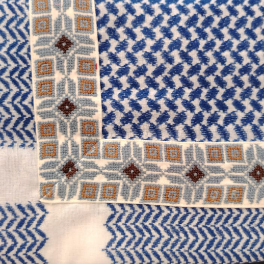 LINDA BLUE & WHITE CROSS COTTON KEFFIYEH